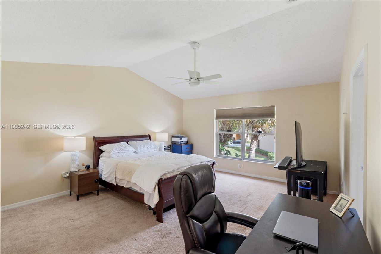 202 River Bluff Ln, Royal Palm Beach, FL 33411 Photo