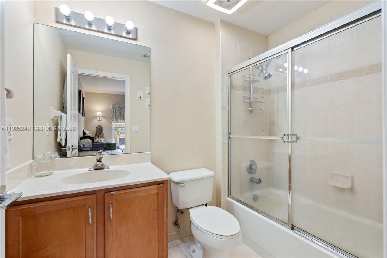 202 River Bluff Ln, Royal Palm Beach, FL 33411 Photo