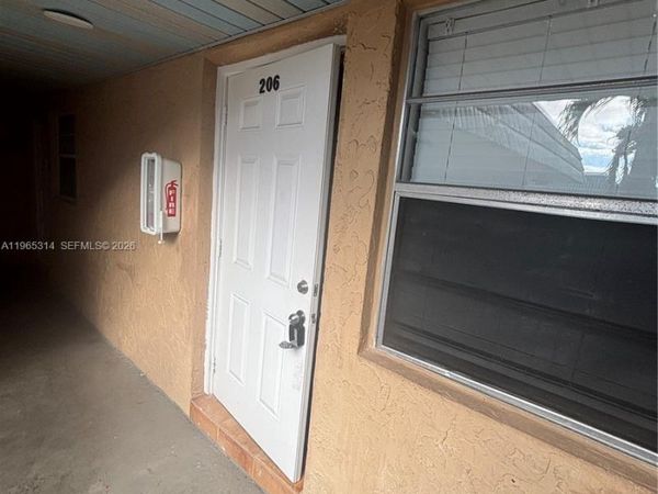 7841 Johnson St, Unit 206, Pembroke Pines, FL 33024