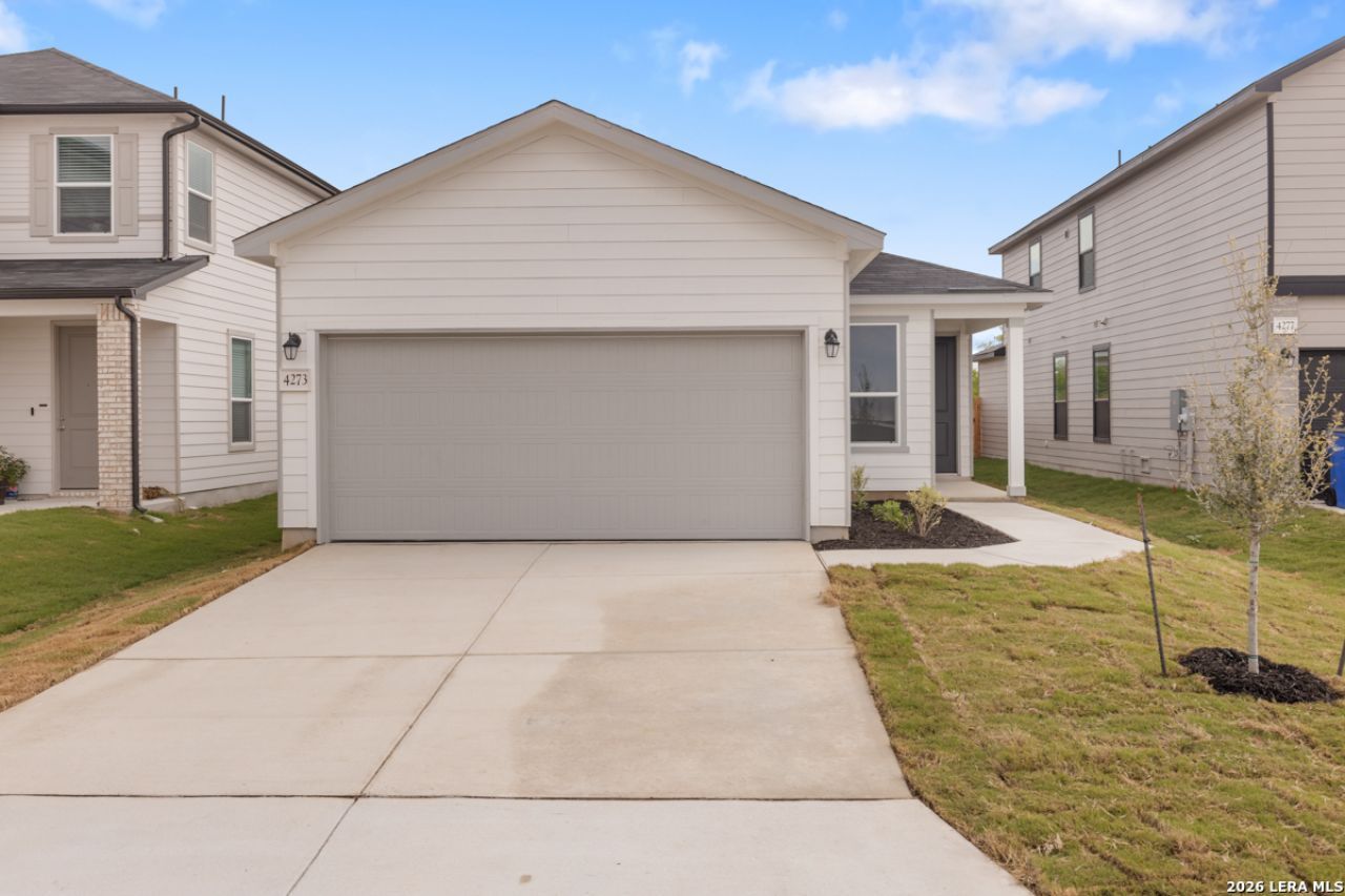 4273 Harper Lee Ln, New Braunfels, TX 78130 Main Photo