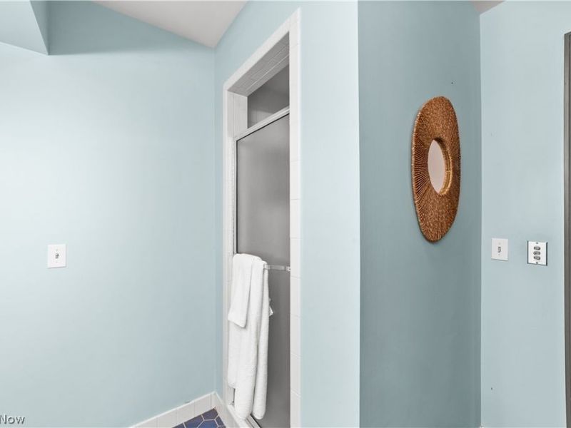 5200 Three Village Drive, Unit LLB, Lyndhurst, OH 44124 Photo 34