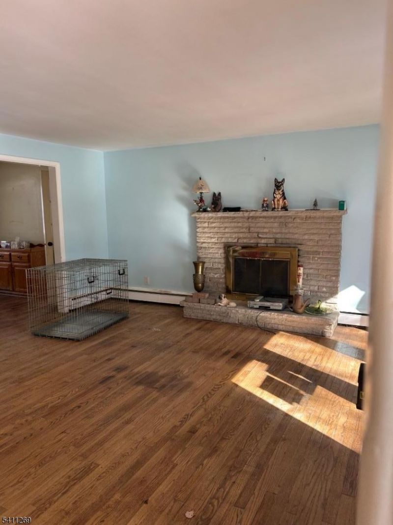 64 William St, Clark, NJ 07066 Main Photo