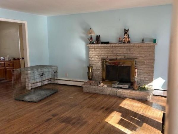 64 William St, Clark, NJ 07066