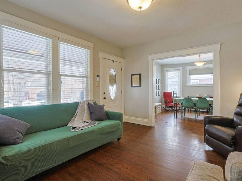 15 Bonham Road, Wyoming, OH 45215 Photo 4