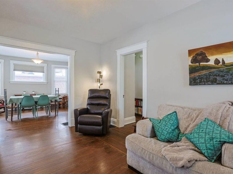 15 Bonham Road, Wyoming, OH 45215 Photo 6