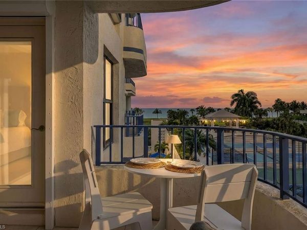 4451 Gulf Shore BLVD N, Unit 406, NAPLES, FL 34103