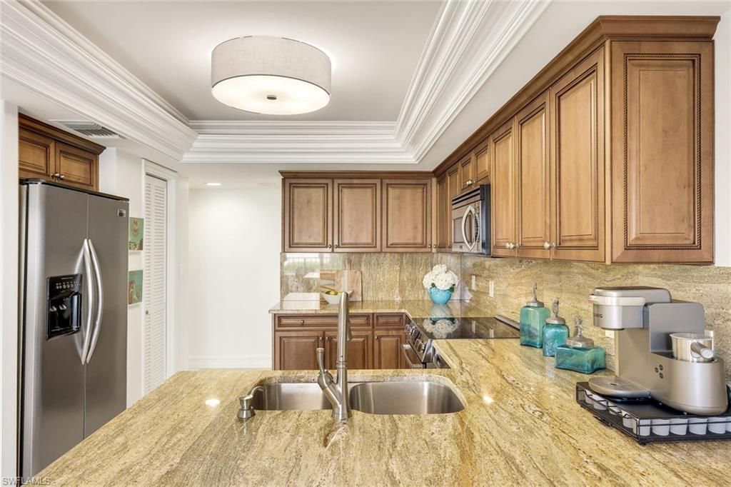 4451 Gulf Shore Blvd N, Unit 406, Naples, FL 34103 Photo