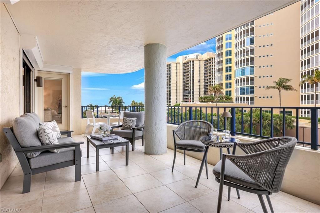 4451 Gulf Shore Blvd N, Unit 406, Naples, FL 34103 Photo