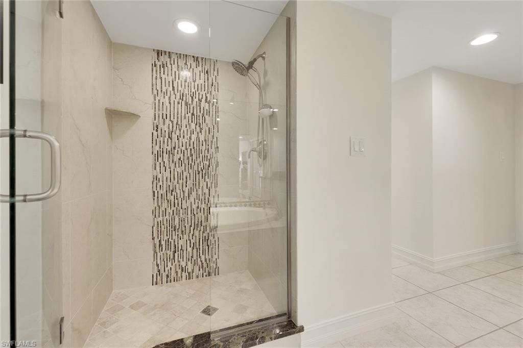 4451 Gulf Shore Blvd N, Unit 406, Naples, FL 34103 Photo