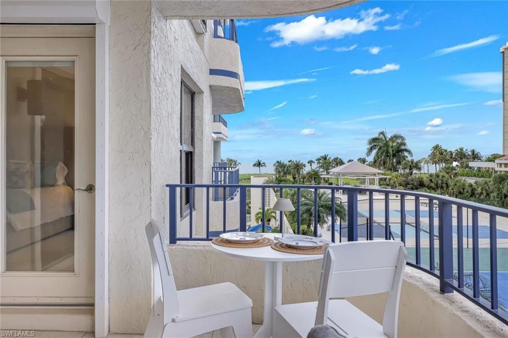 4451 Gulf Shore Blvd N, Unit 406, Naples, FL 34103 Photo