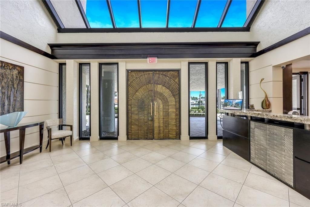 4451 Gulf Shore Blvd N, Unit 406, Naples, FL 34103 Photo