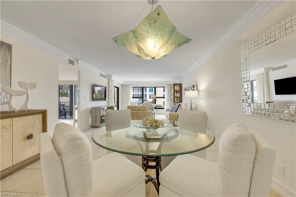 4451 Gulf Shore Blvd N, Unit 406, Naples, FL 34103 Photo