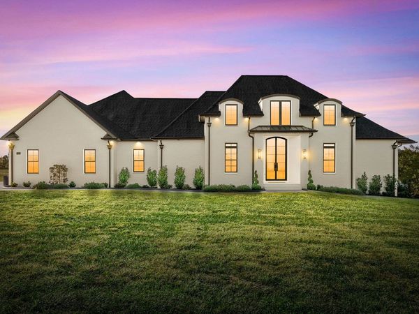 1914 Hickory Point Rd, Clarksville, TN 37043