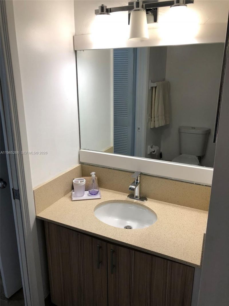 19801 E Country Club Dr, Unit 4406, Aventura, FL 33180 Photo