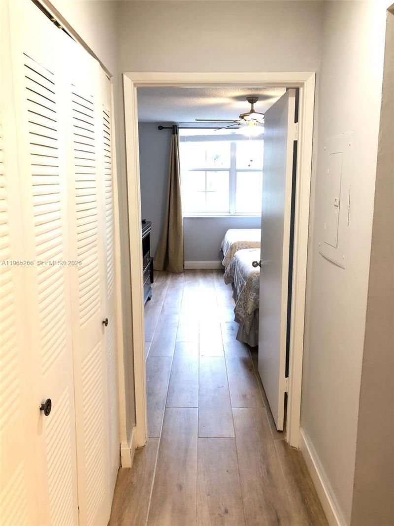 19801 E Country Club Dr, Unit 4406, Aventura, FL 33180 Photo