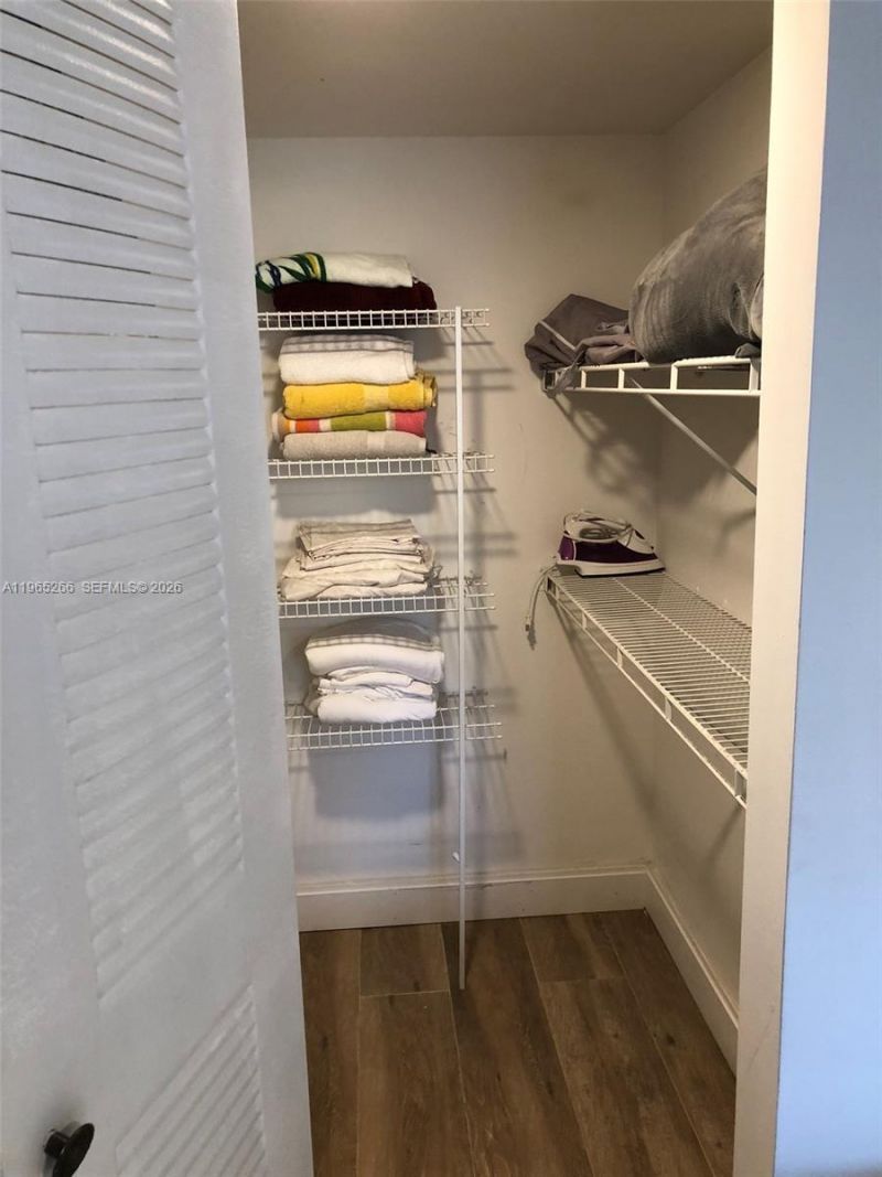 19801 E Country Club Dr, Unit 4406, Aventura, FL 33180 Photo