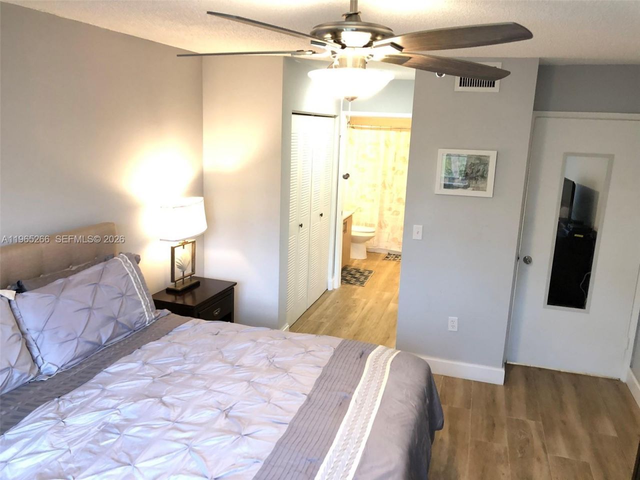 19801 E Country Club Dr, Unit 4406, Aventura, FL 33180 Photo