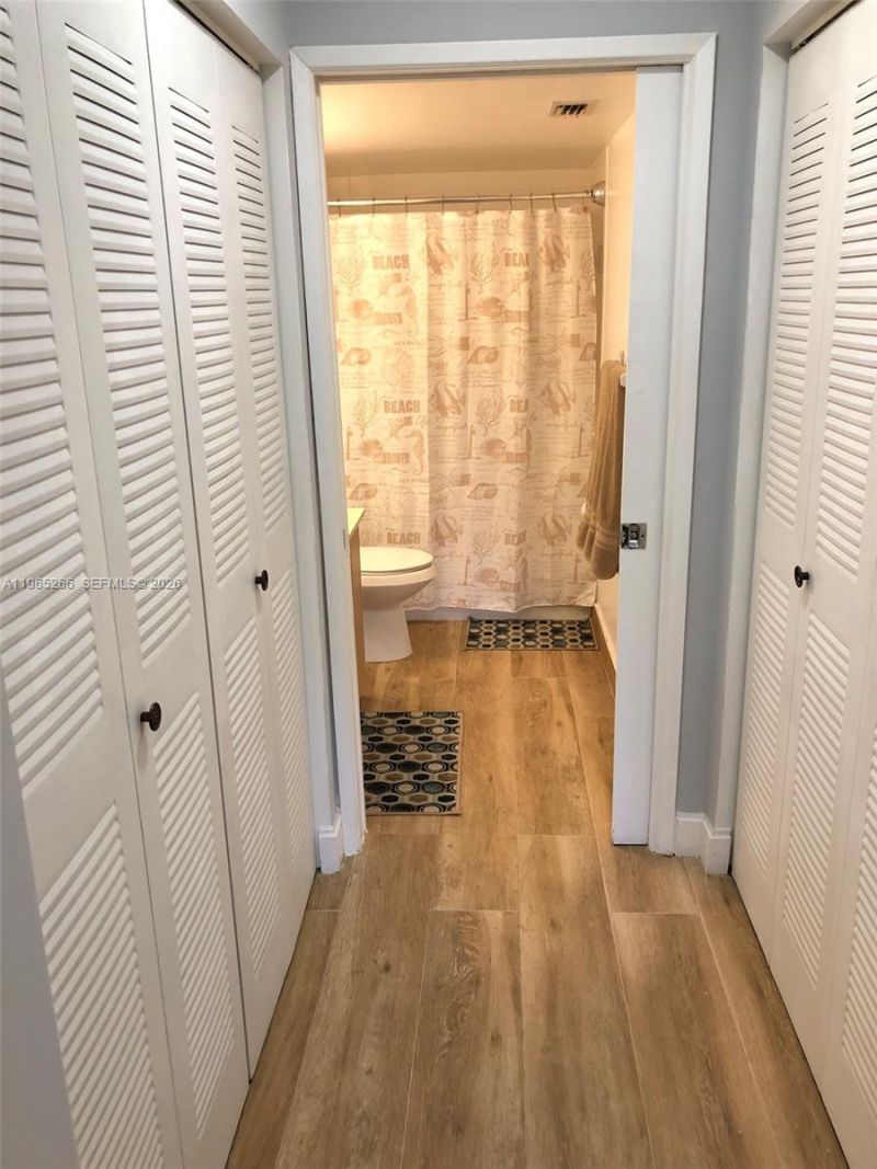 19801 E Country Club Dr, Unit 4406, Aventura, FL 33180 Photo