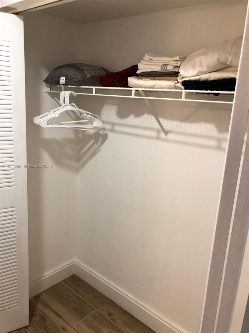 19801 E Country Club Dr, Unit 4406, Aventura, FL 33180 Photo