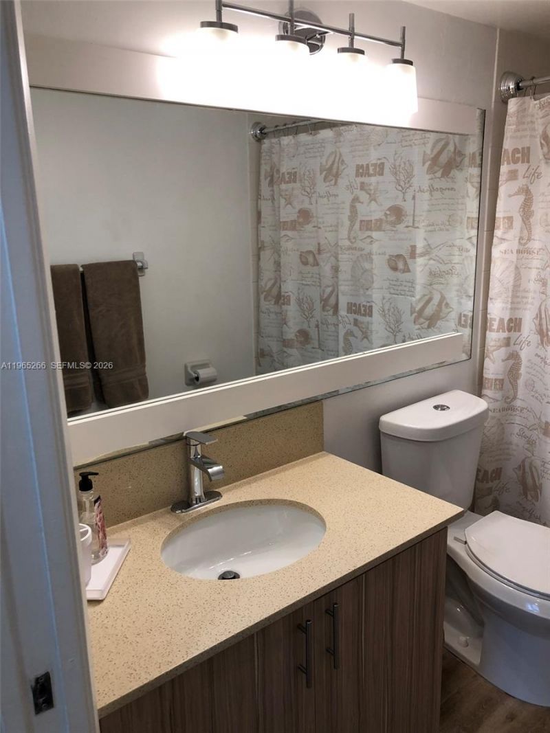 19801 E Country Club Dr, Unit 4406, Aventura, FL 33180 Photo