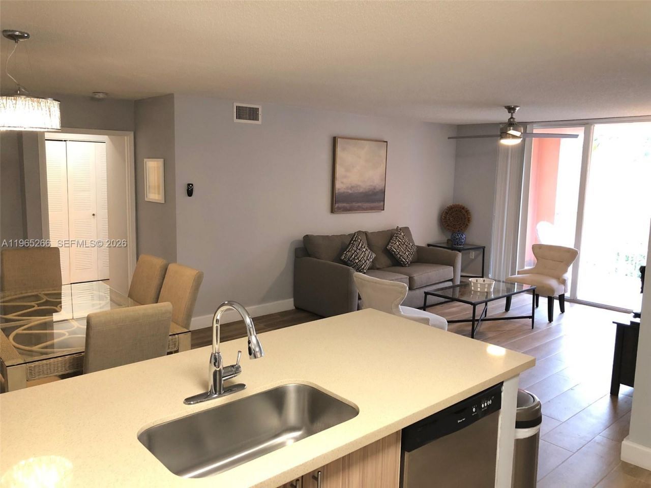 19801 E Country Club Dr, Unit 4406, Aventura, FL 33180 Photo
