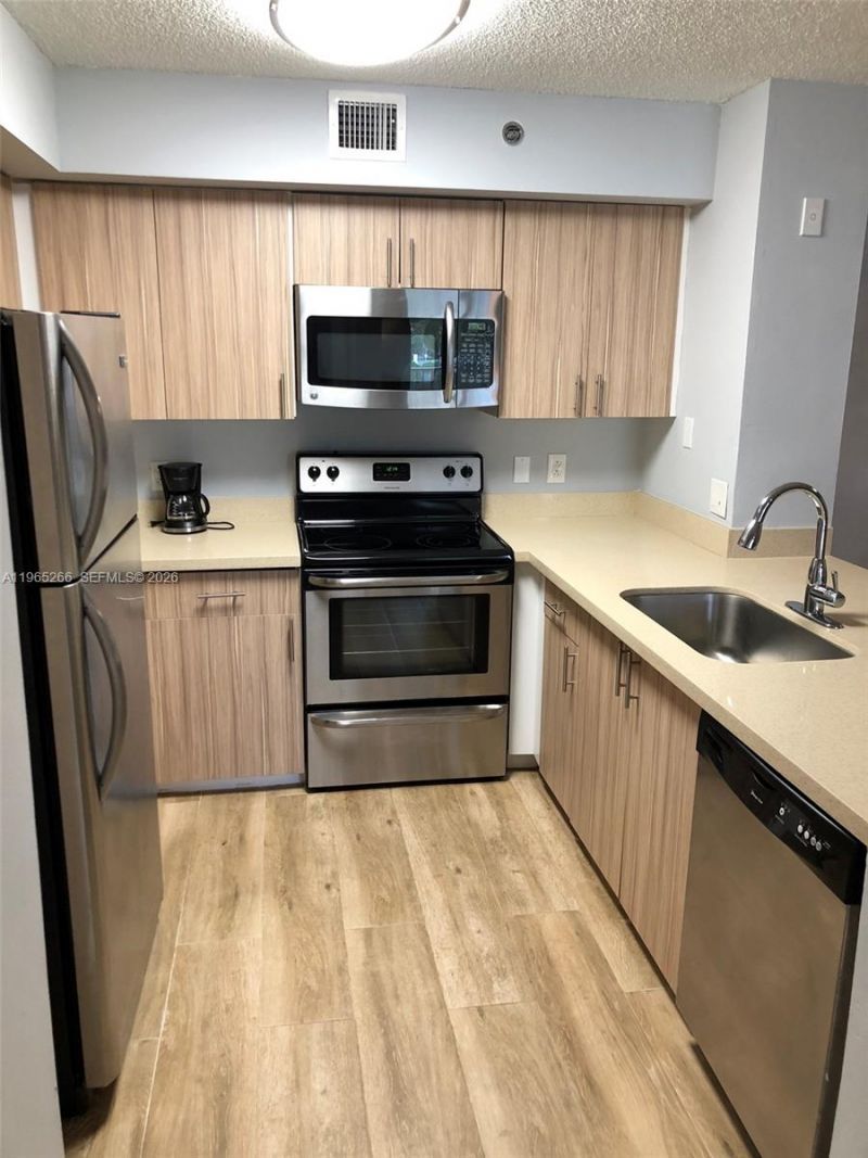 19801 E Country Club Dr, Unit 4406, Aventura, FL 33180 Photo