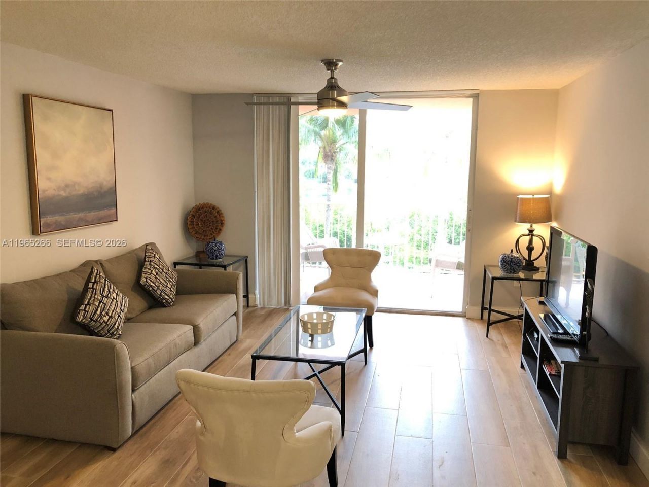 19801 E Country Club Dr, Unit 4406, Aventura, FL 33180 Photo