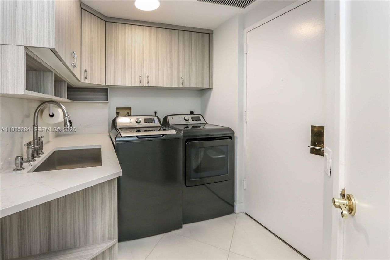 3801 NE 207th St , Unit 704, Aventura, FL 33180 Photo