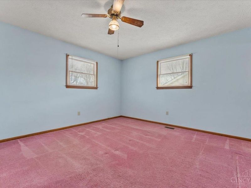 102 Robin Lane, Hillsboro, OH 45133 Photo 15