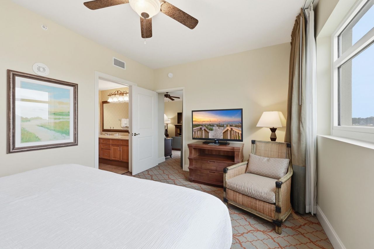 8121 Amalfi Pl.  Photo 13