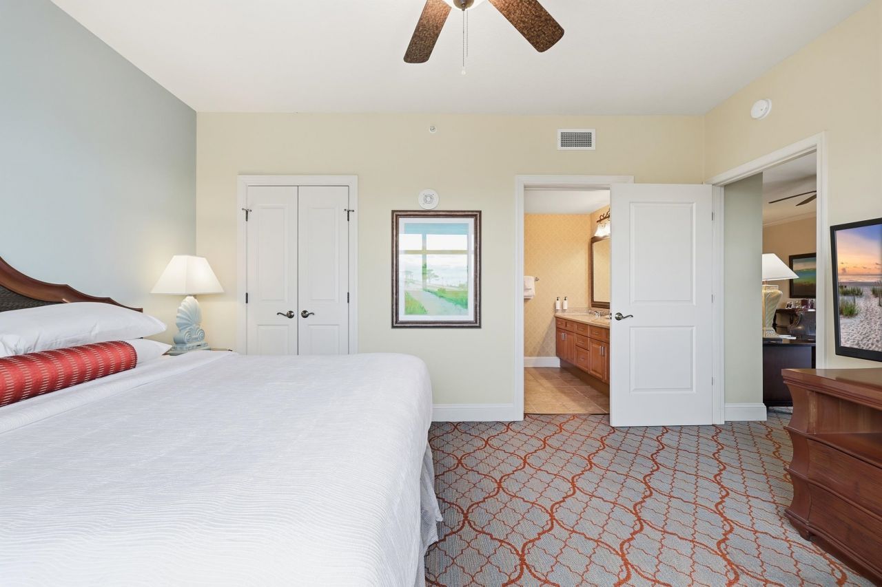 8121 Amalfi Pl.  Photo 15