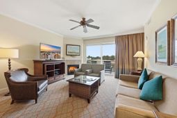 8121 Amalfi Pl.  photo 4