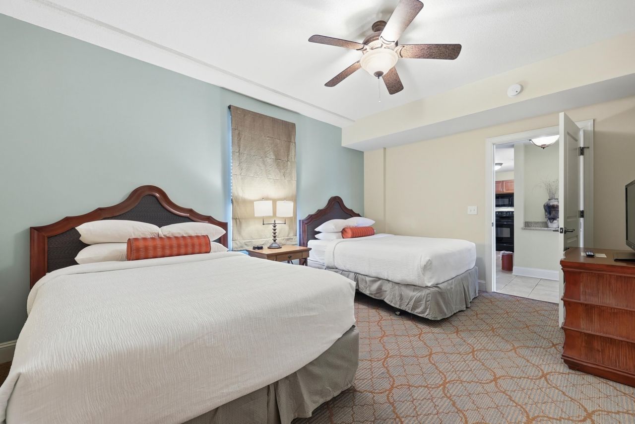 8121 Amalfi Pl.  Photo 20