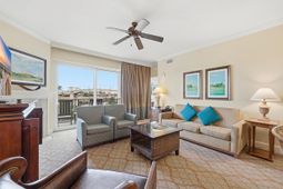 8121 Amalfi Pl.  photo 4