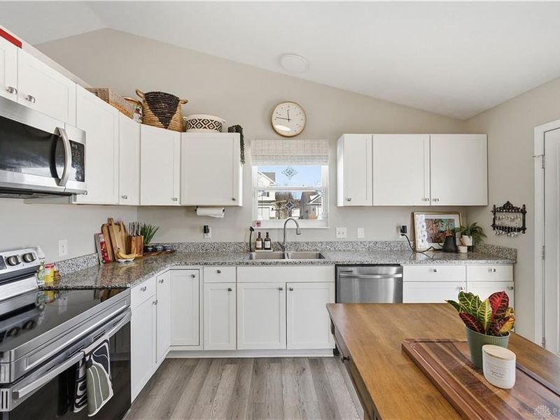 5746 Desoto Street, Dayton, OH 45426 Photo 9