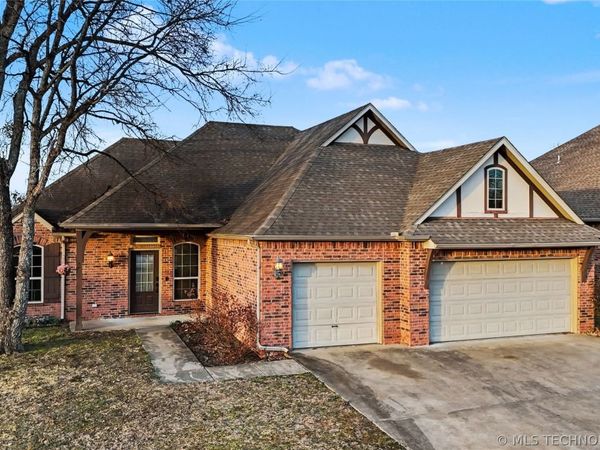 1211 E 135th Street S, Glenpool, OK 74033