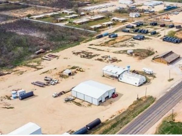 2182 S State Highway 208, Colorado City, TX 79512