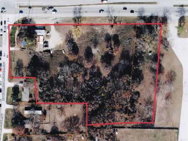 2302 Fort Worth Highway, Weatherford, TX 76087