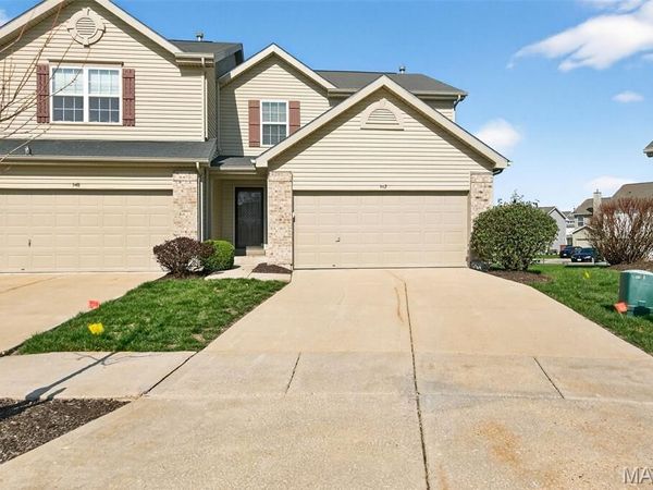 542 Country Circle Drive, Lake St Louis, MO 63367