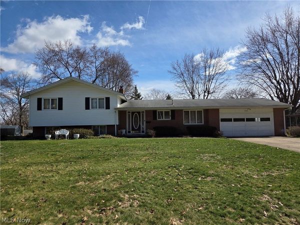 800 Weber Avenue NE, North Canton, OH 44720