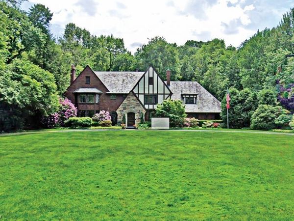 155 Hampshire Road, Akron, OH 44313