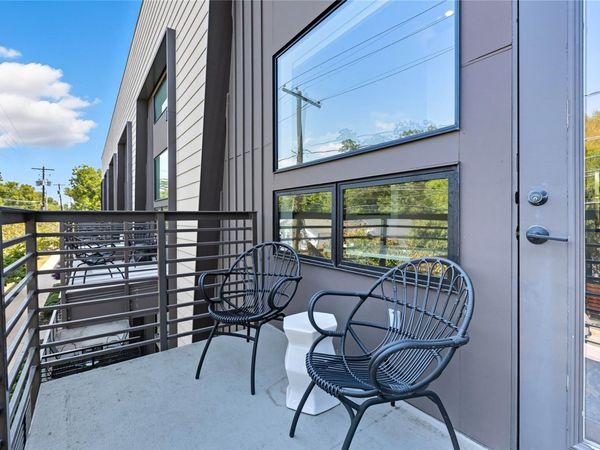 49 Navasota ST, Unit 205, Austin, TX 78702