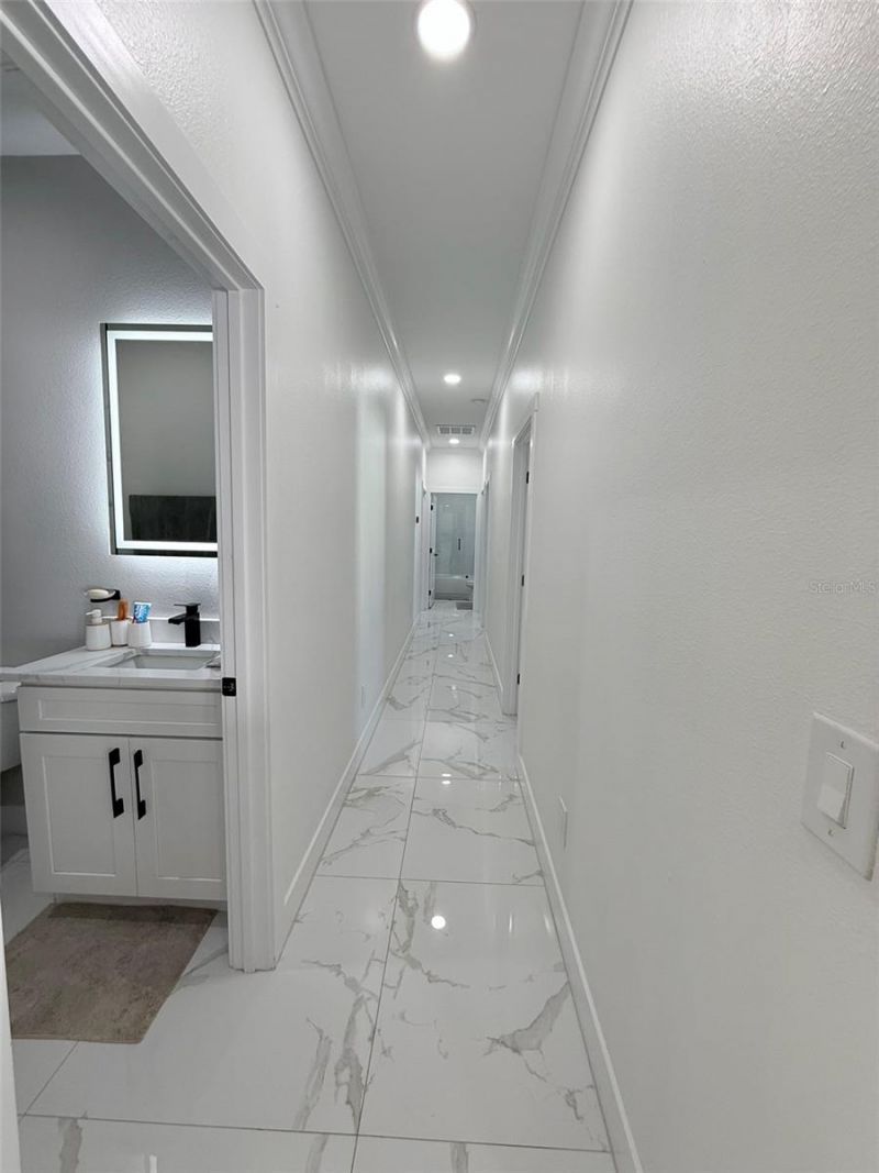 7403 Edgemere Road, Tampa, FL 33625 Photo