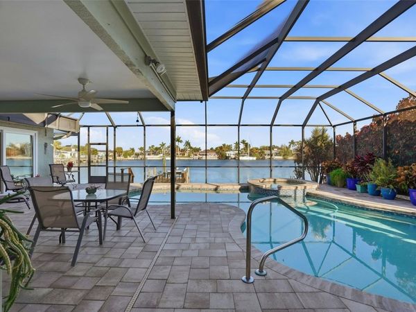 2316 S SHORE DRIVE SE, ST PETERSBURG, FL 33705