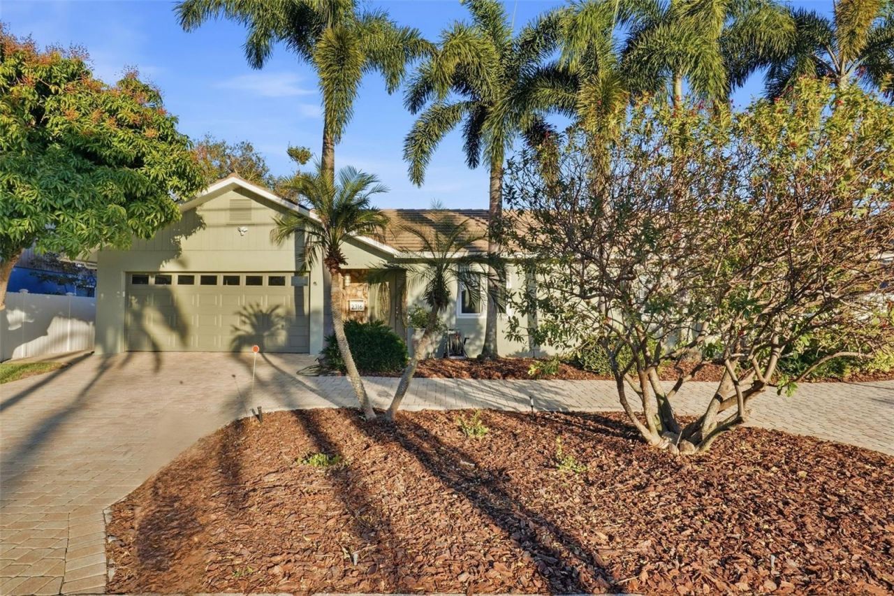2316 S Shore Drive Se, Saint Petersburg, FL 33705 Photo
