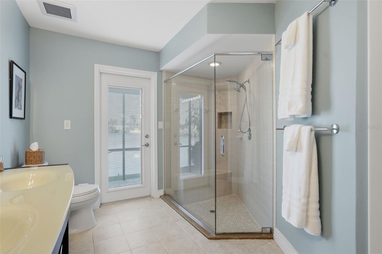 2316 S Shore Drive Se, Saint Petersburg, FL 33705 Photo