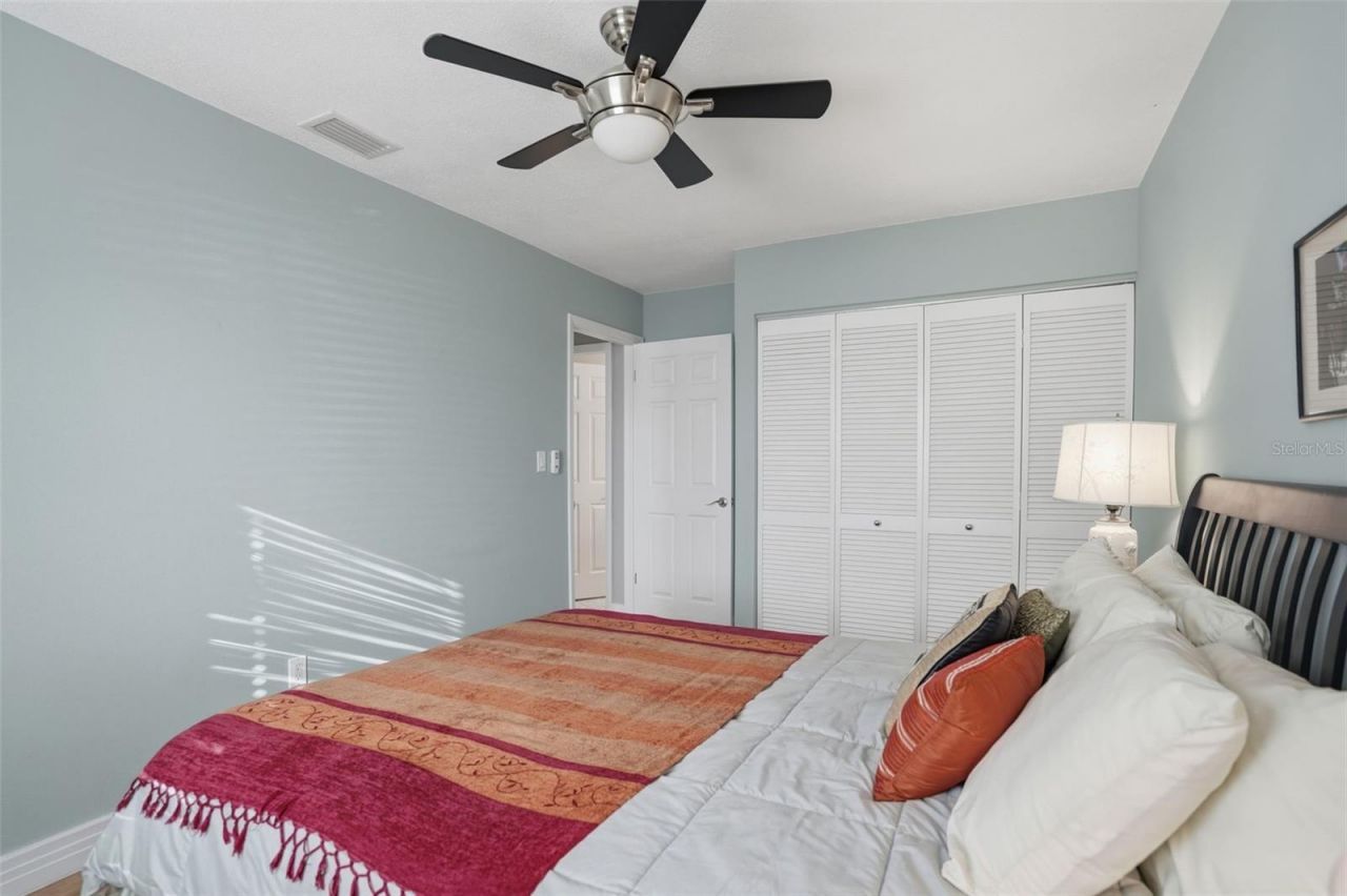 2316 S Shore Drive Se, Saint Petersburg, FL 33705 Photo