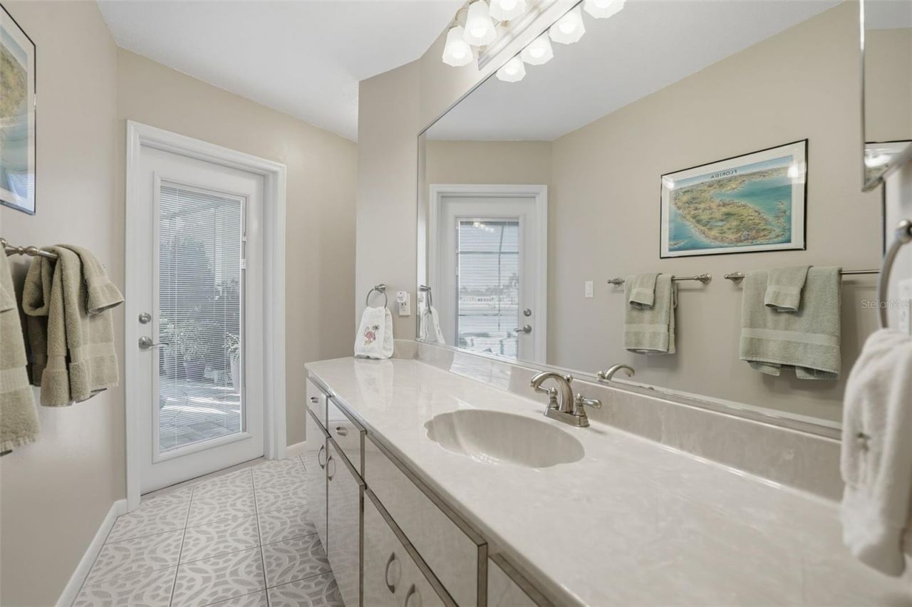 2316 S Shore Drive Se, Saint Petersburg, FL 33705 Photo