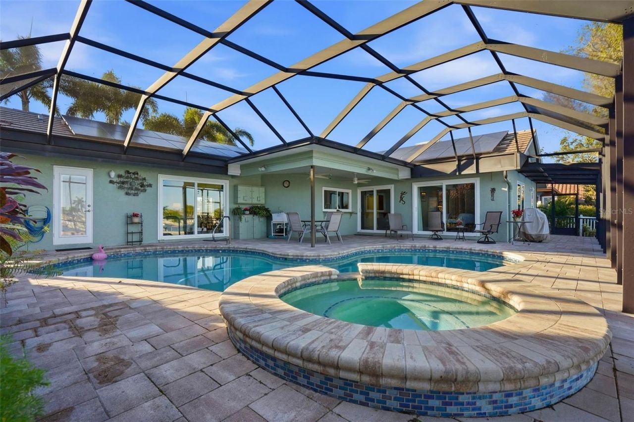 2316 S Shore Drive Se, Saint Petersburg, FL 33705 Photo