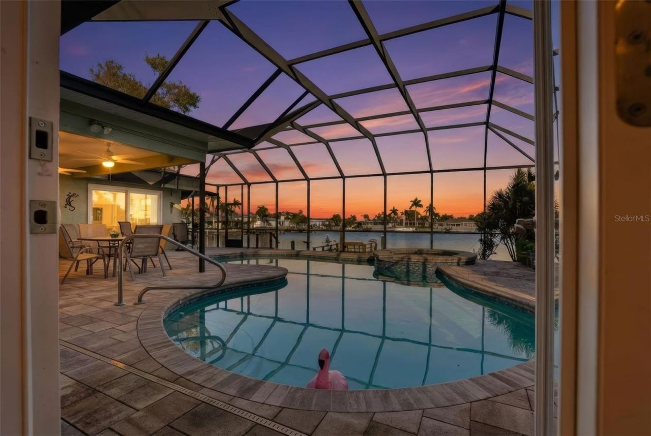 2316 S Shore Drive Se, Saint Petersburg, FL 33705 Photo